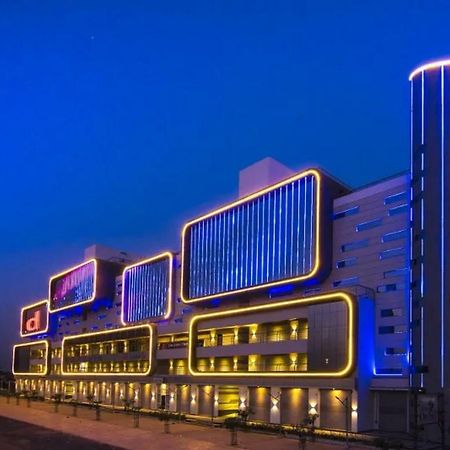 Hotel Avaante Ahmedabad Formerly Known As The Orchid Hotel Buitenkant foto