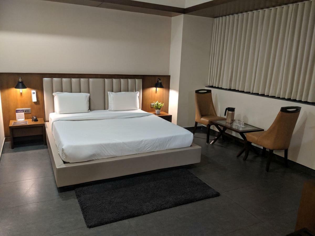 Hotel Avaante Ahmedabad Formerly Known As The Orchid Hotel Buitenkant foto