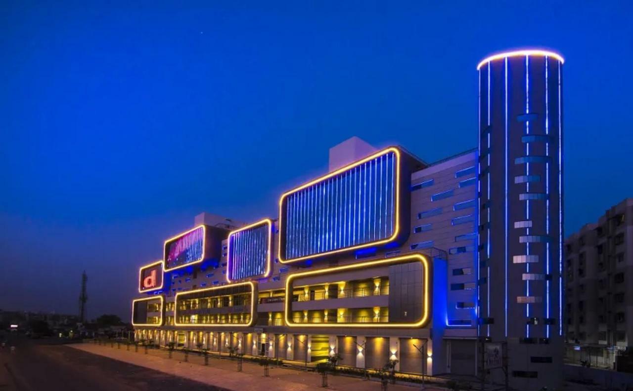 Hotel Avaante Ahmedabad Formerly Known As The Orchid Hotel Buitenkant foto