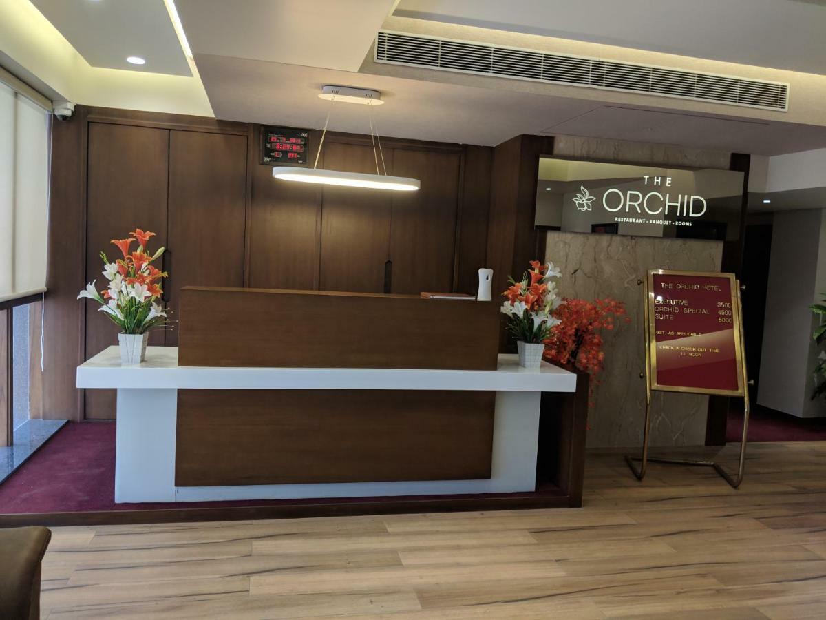 Hotel Avaante Ahmedabad Formerly Known As The Orchid Hotel Buitenkant foto